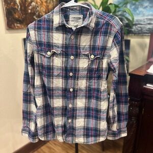 21 Men flannel size small in GUC